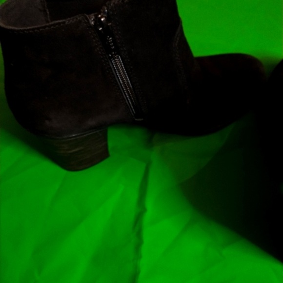 Clarks Black Leather Suede Ankle Boots Booties women's size 9 - Picture 4 of 5